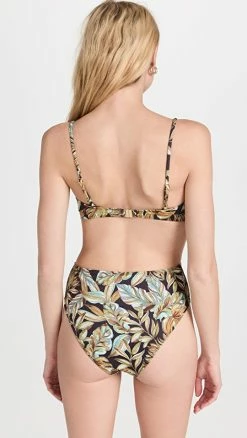 Charlie Holiday Devin One Piece Tropical Palm -Jonathan Simkhai Shop choli3014810e4f 1668010383873 2 0. UX540 . QL90