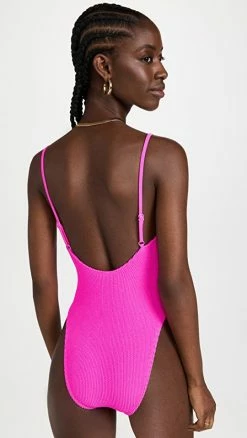 Good American Always Fits One-Piece Swimsuit Hawaiian Pink001 5 Good American Always Fits One-Piece Swimsuit Hawaiian Pink001 -Jonathan Simkhai Shop gamer305011db76 1657725745363 2 0. UX540 . QL90